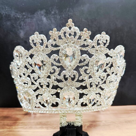 Homecoming Prom Headpiece, Quinceanera Crown, Silver Crystal Crown, Tiara Comb